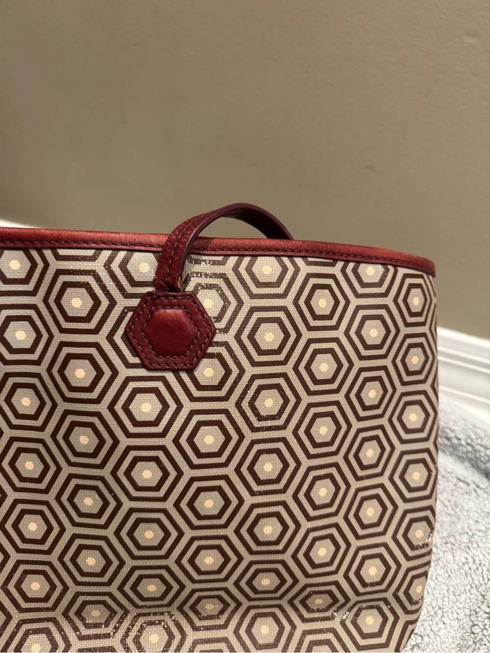 Jonathan Adler Geometric Tote with Red Floral Motif and Burgundy Trim - Picture 3 of 12